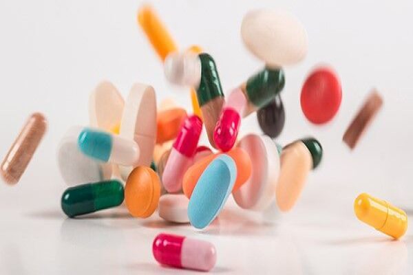 پاورپوینت راهنمای جامع خطرات، عوارض و پیشگیری از مصرف خودسرانه دارو
